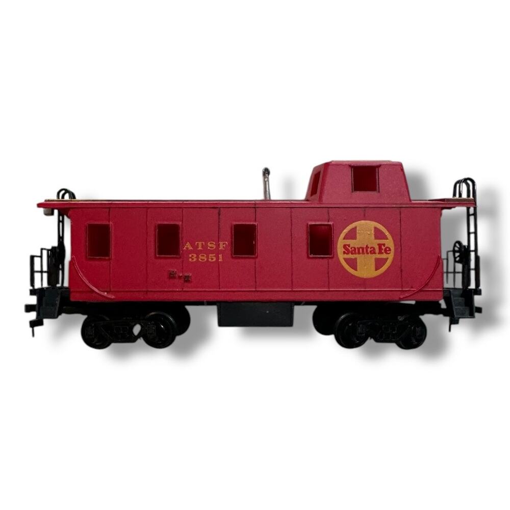 Bachmann HO Scale ATSF 3851 Santa Fe Model Train Red Caboose